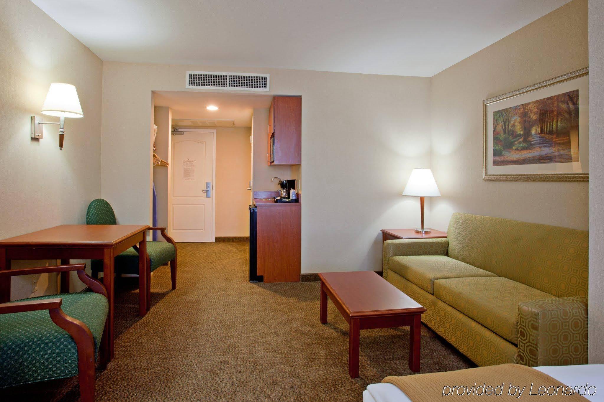 Best Western Valencia/Six Flags Inn & Suites Санта Кларита Екстериор снимка