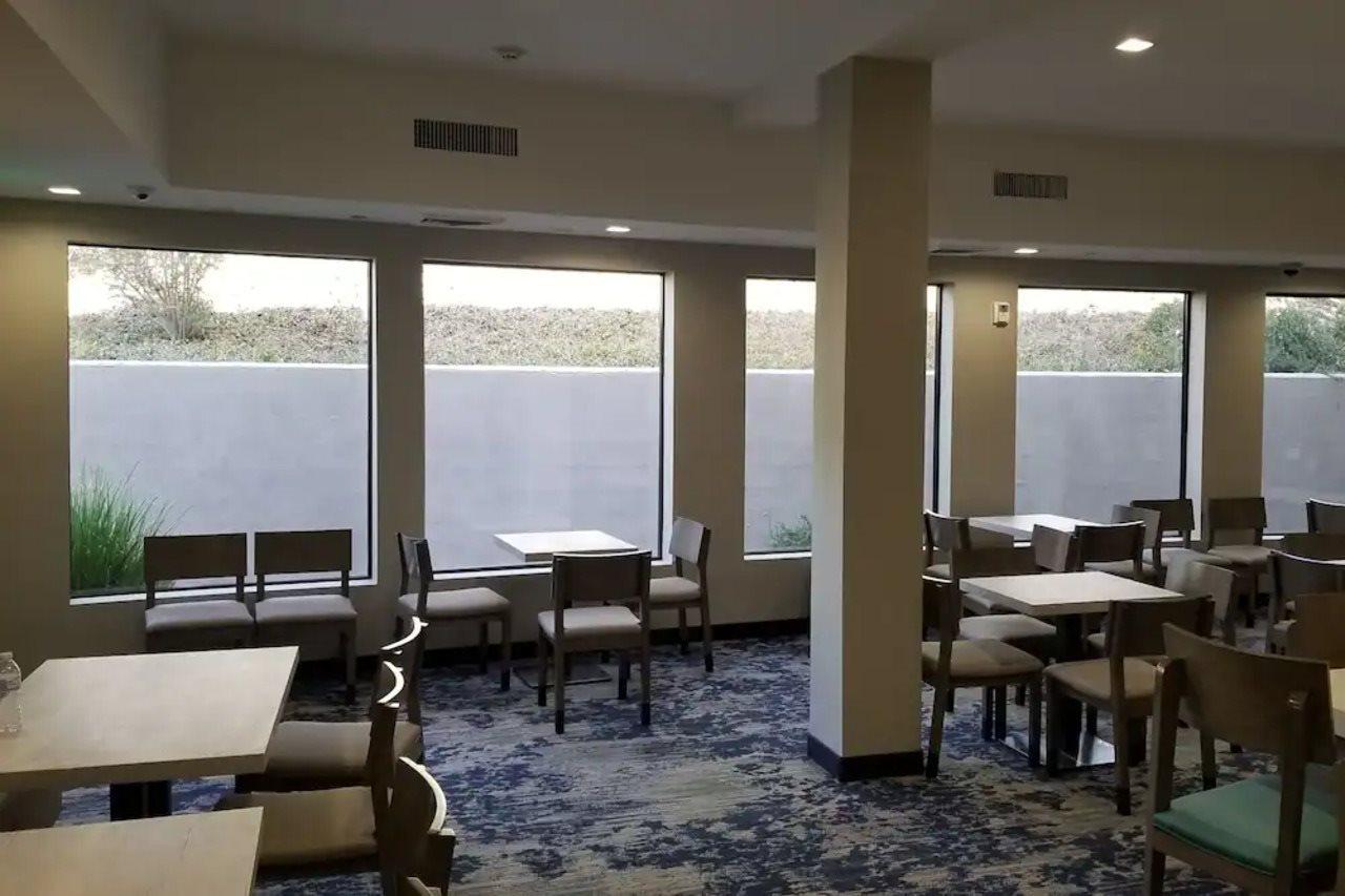 Best Western Valencia/Six Flags Inn & Suites Санта Кларита Екстериор снимка