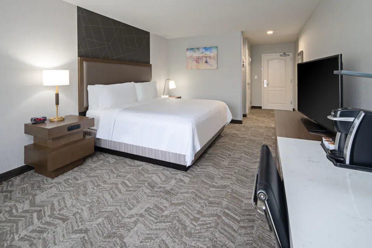 Best Western Valencia/Six Flags Inn & Suites Санта Кларита Екстериор снимка