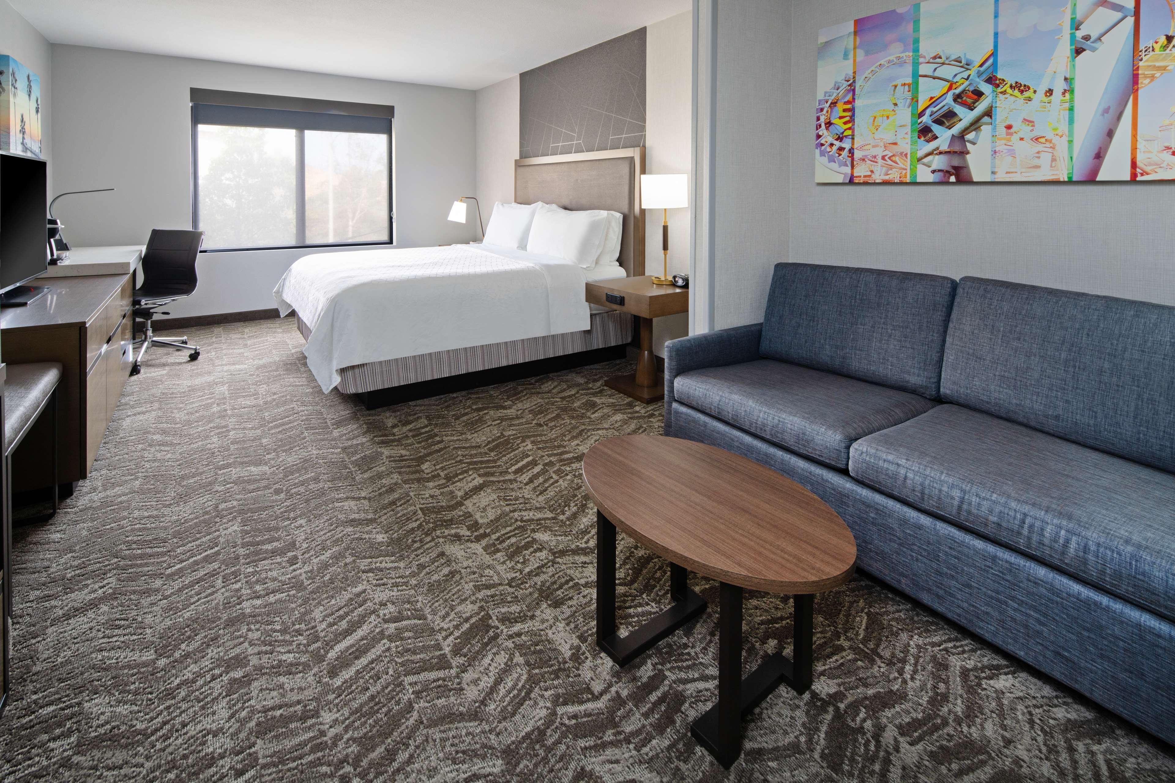 Best Western Valencia/Six Flags Inn & Suites Санта Кларита Екстериор снимка