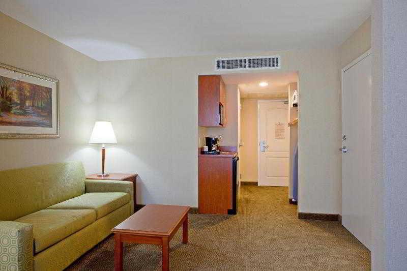 Best Western Valencia/Six Flags Inn & Suites Санта Кларита Екстериор снимка
