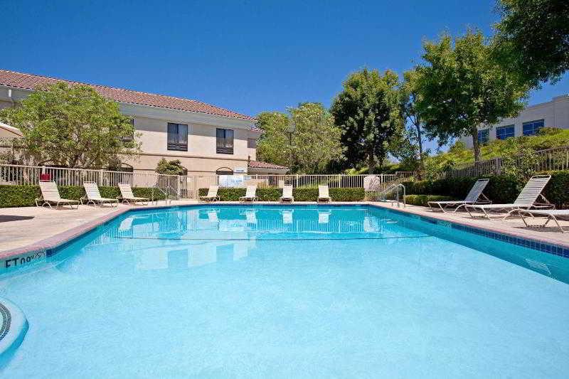 Best Western Valencia/Six Flags Inn & Suites Санта Кларита Екстериор снимка