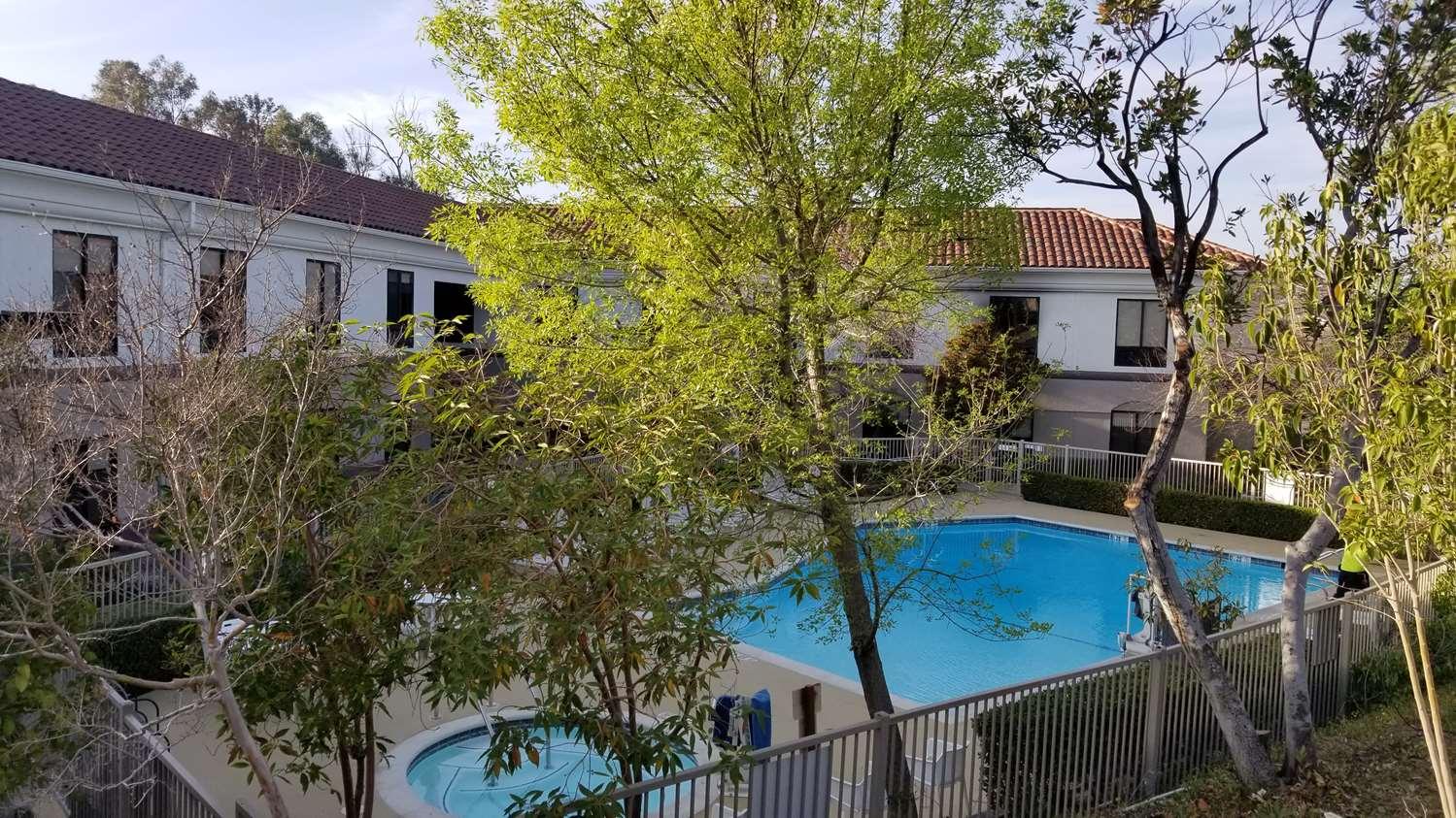 Best Western Valencia/Six Flags Inn & Suites Санта Кларита Екстериор снимка